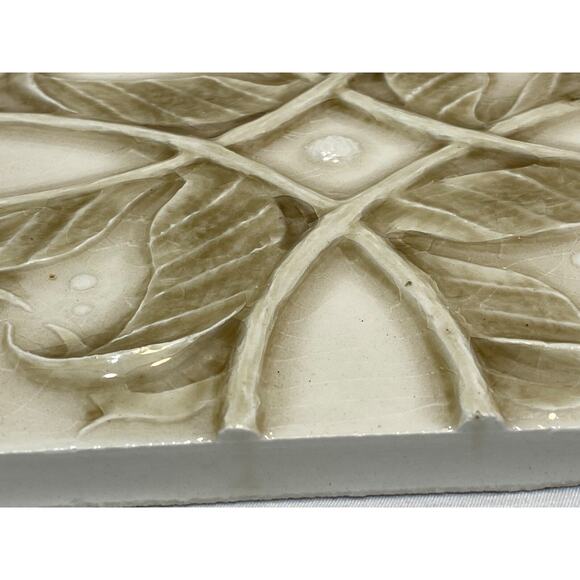 Pratt & Larson Handmade Decorative Relief Leaf Tile 6x6” - Picture 7 of 9